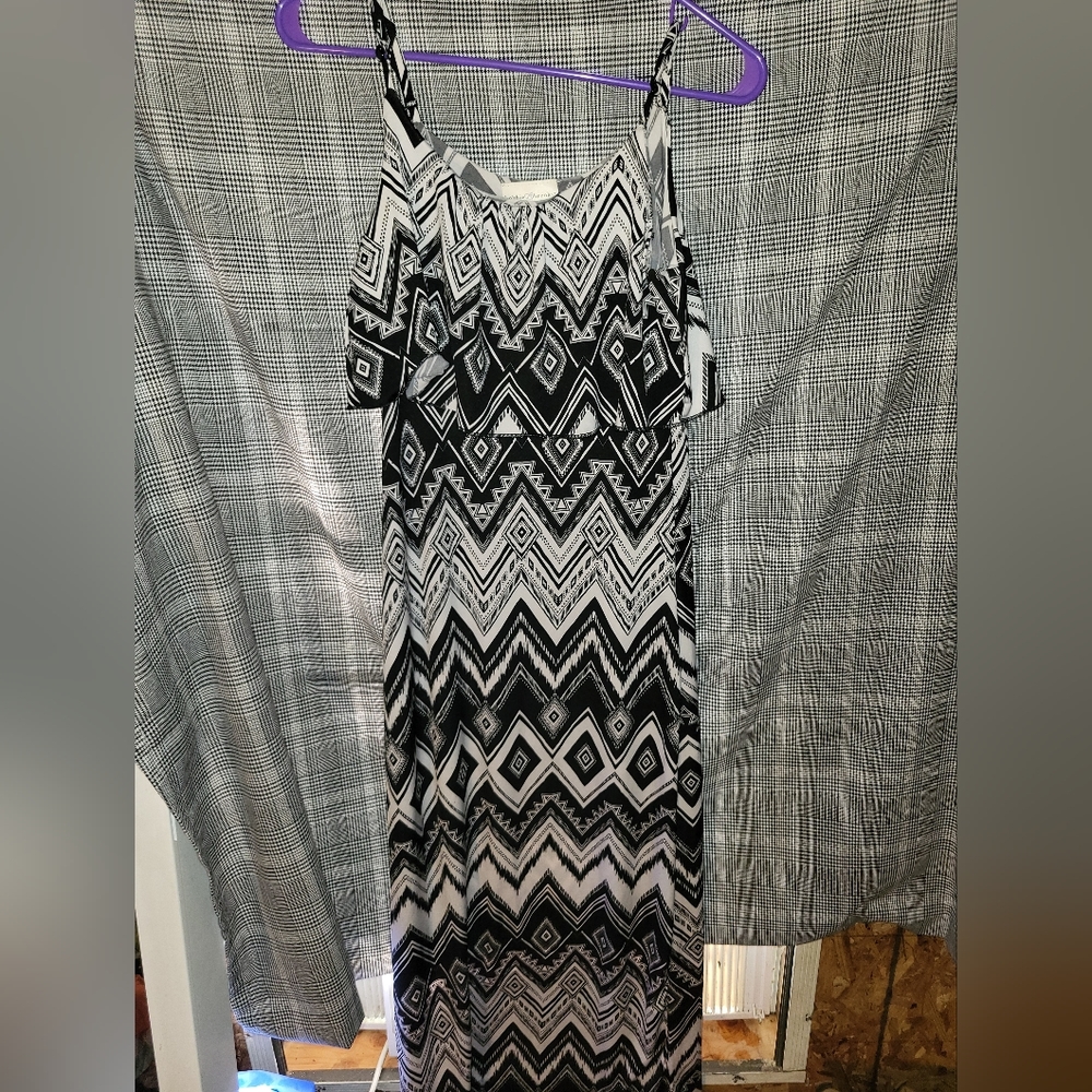 White maxi dress - Bobbie Brooks - Small